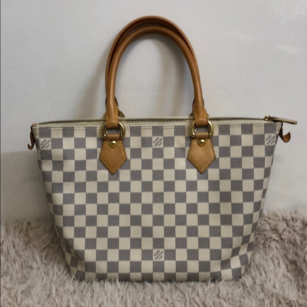 Louis Vuitton Seleya - Picture 1 of 8